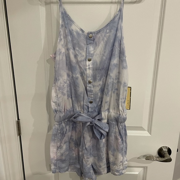Tie Dye Romper - Picture 6 of 6